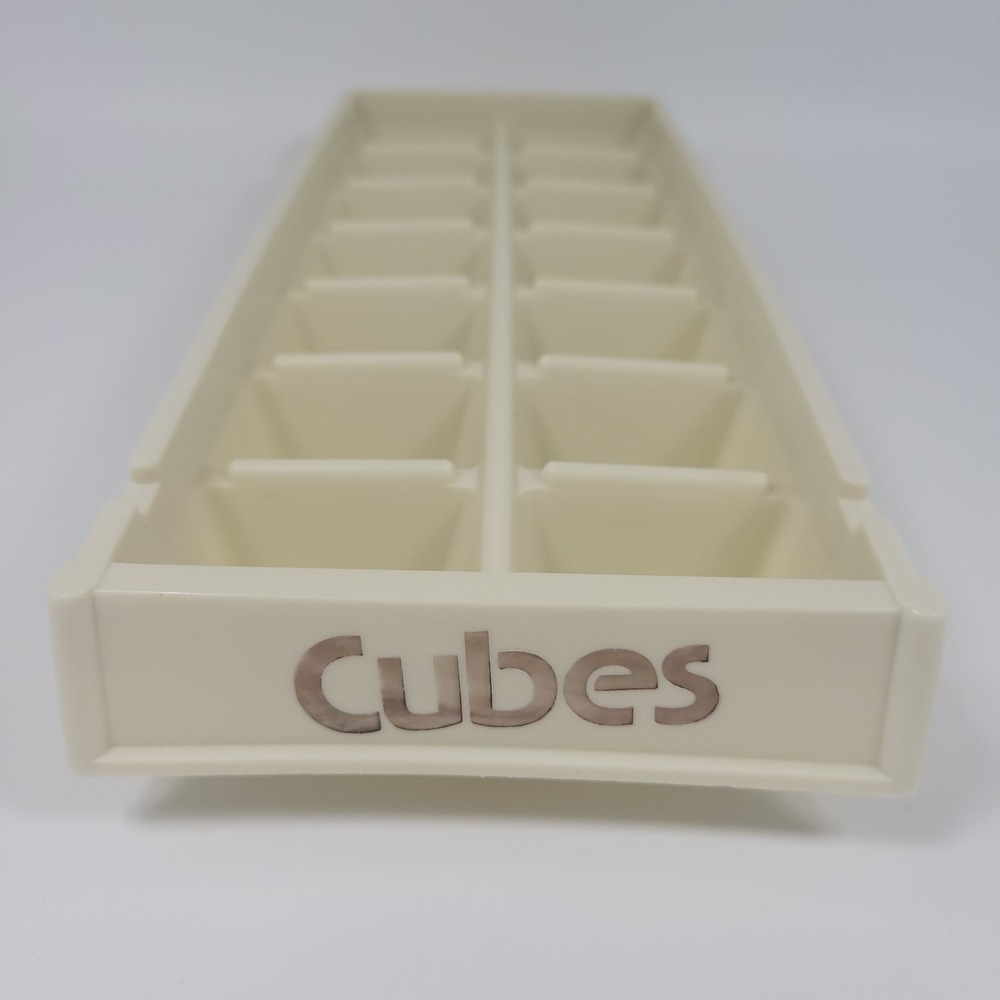 VTG Cubes Ice Cube Tray Off White Stackable Easy‎ Release MCM 70s 80s
